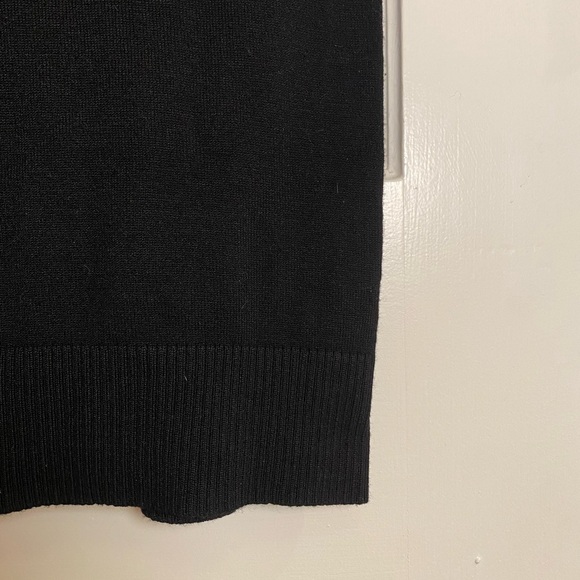 TOPSHOP Black knit sweater dress with deep V neck plus Lace and Pearl trim SZ 4 - Picture 4 of 5